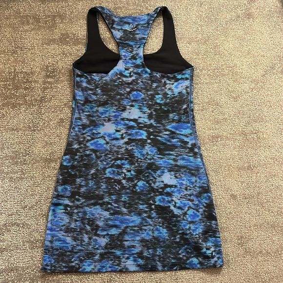 Beyond Yoga Razor Back Tank Size Small - Picture 6 of 7